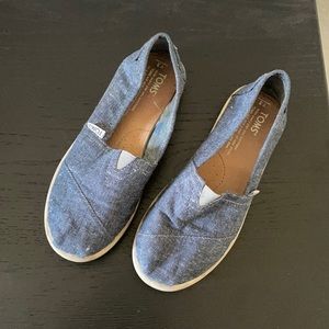 Toms youth size 3 chambray Alpergata shoes